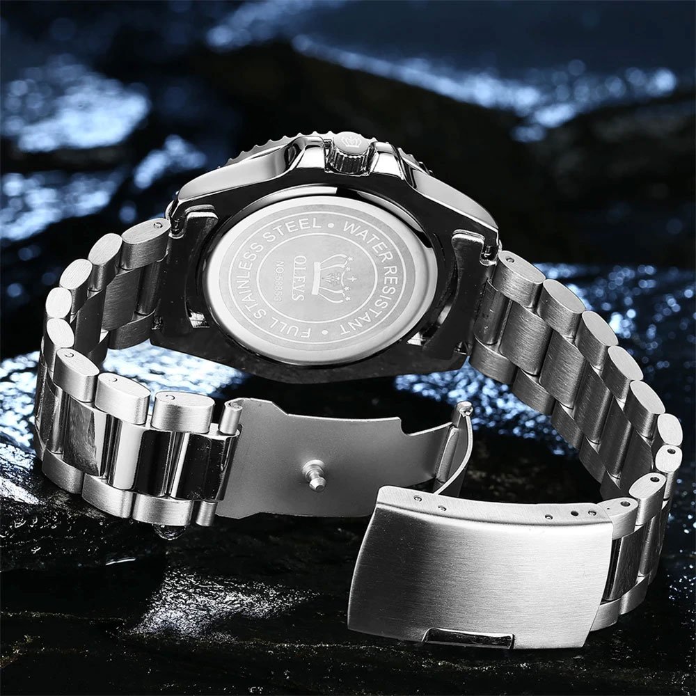 5885_Black & Silver